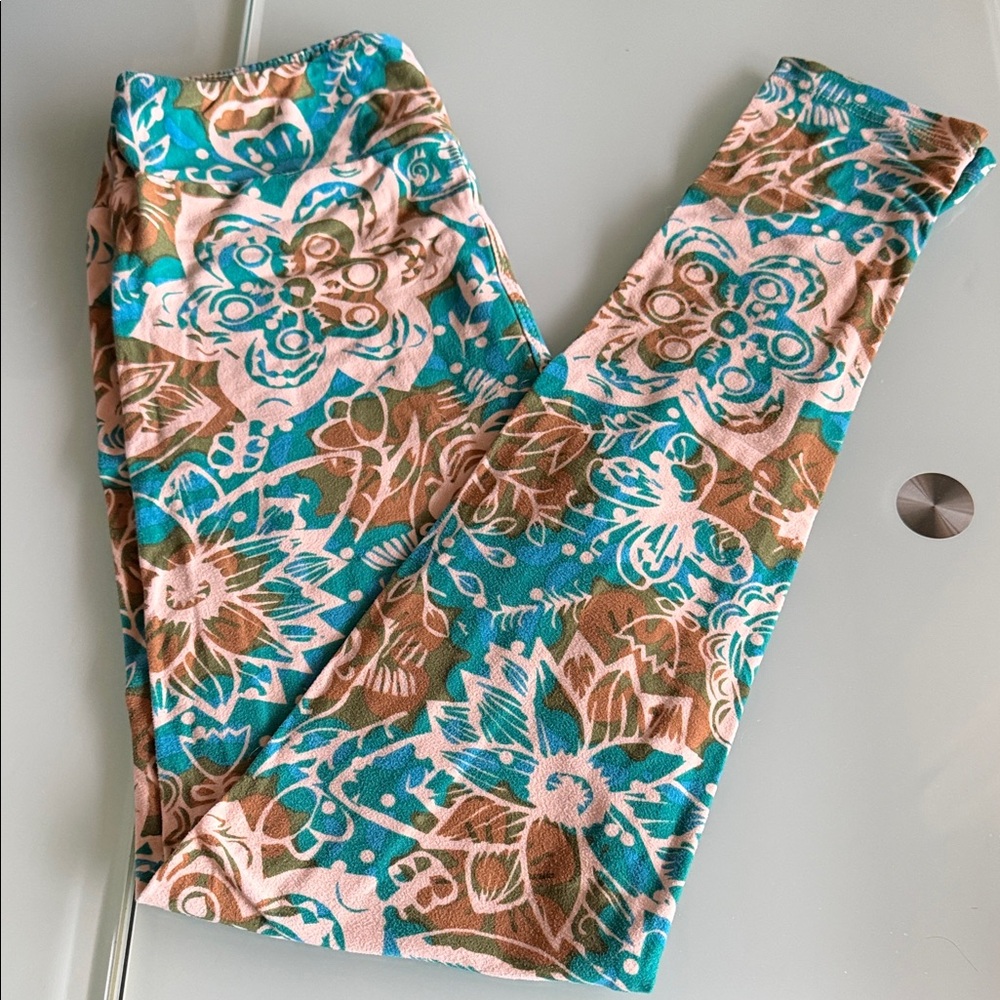 LuLaRoe Teal and Pink Floral Leggings